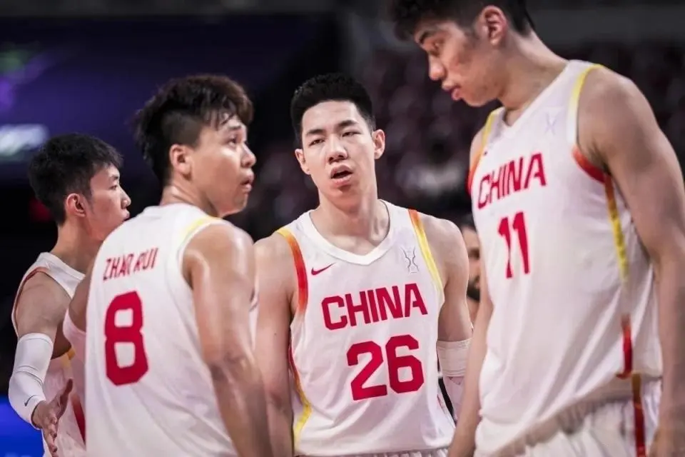 冲击领奖台, 击败印度, 中国男篮